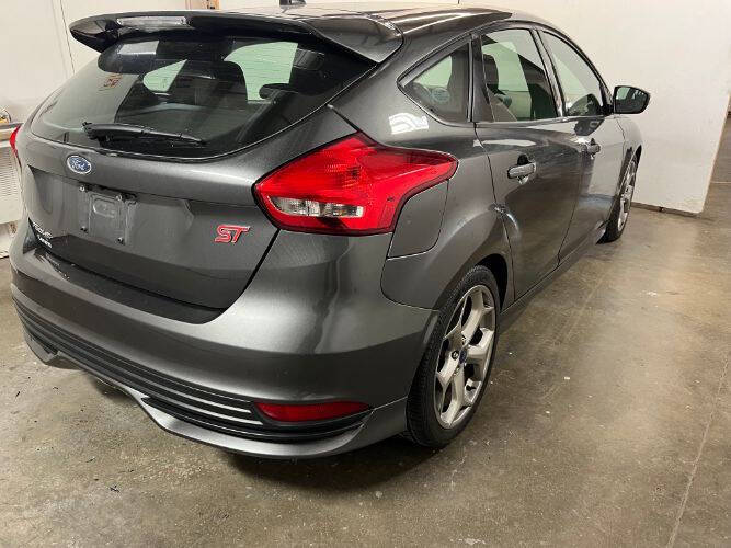 2017 Ford Focus ST