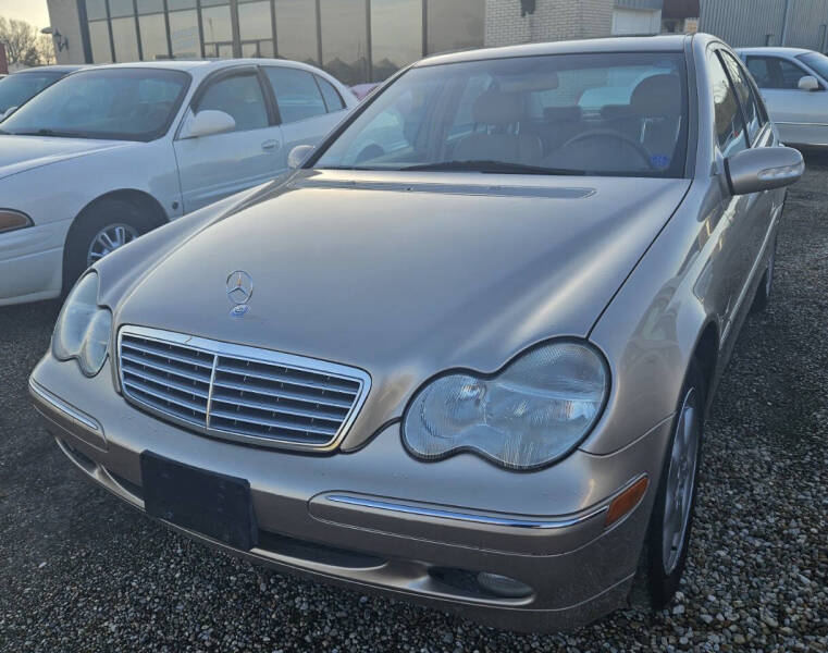 2002 Mercedes-Benz C-Class for sale at Kuhle Inc in Assumption IL