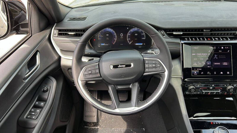 2025 Jeep Grand Cherokee L Altitude X