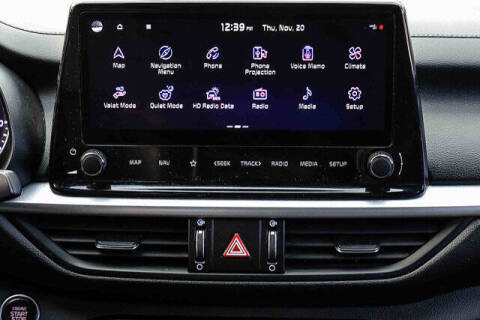 2022 Kia Forte GT Line