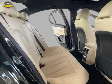 2023 BMW 3 Series 330e