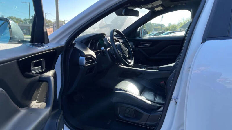 2017 Jaguar F-PACE 35t Prestige