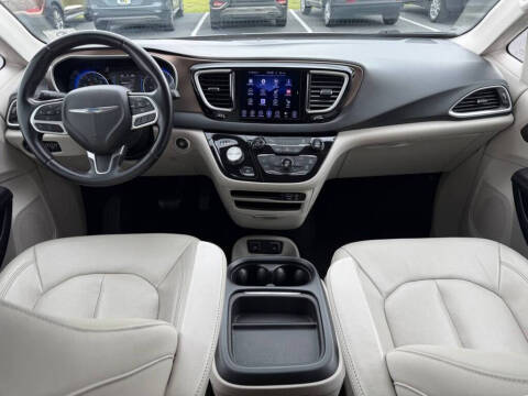 2017 Chrysler Pacifica Touring Plus