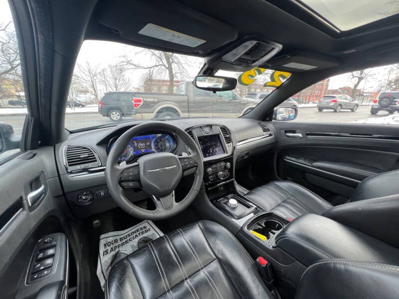 2023 Chrysler 300 S V6