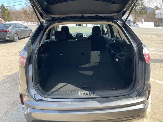 2022 Ford Edge SE