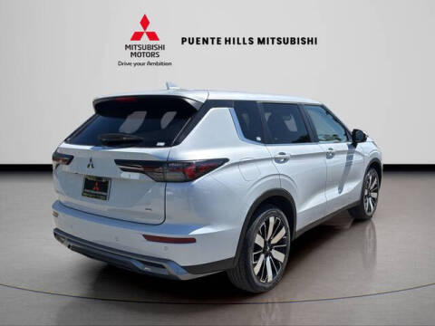 2026 Mitsubishi Outlander SE