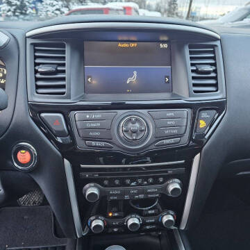 2017 Nissan Pathfinder S