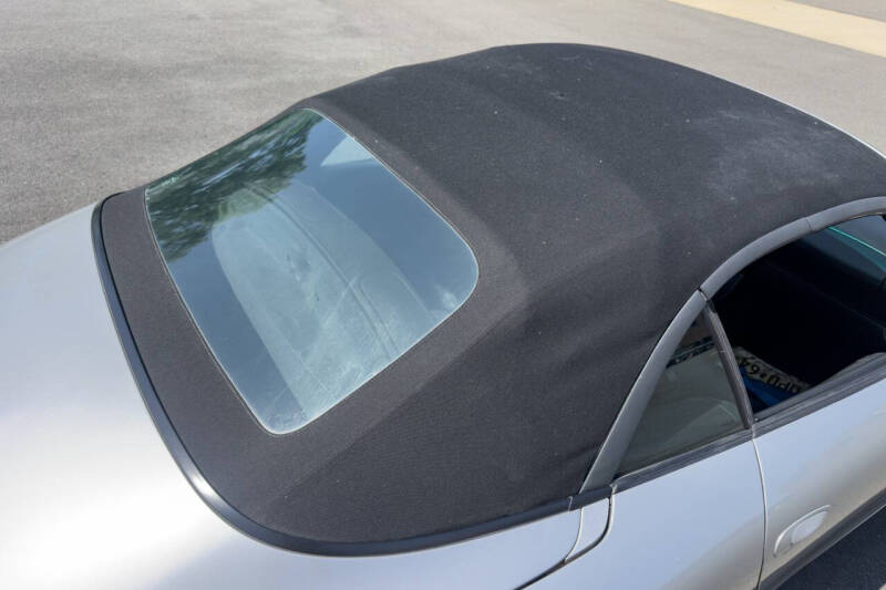 2001 Porsche 911 Carrera