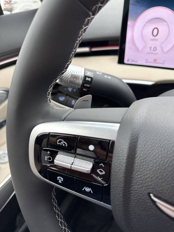 2026 Genesis GV70 2.5T Select