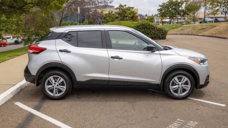 2020 Nissan Kicks S