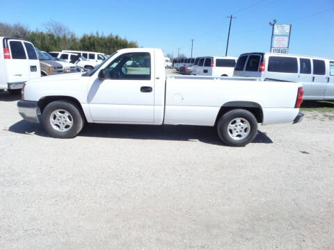 2004 Chevrolet Silverado 1500 for sale at AUTO FLEET REMARKETING, INC. in Van Alstyne TX