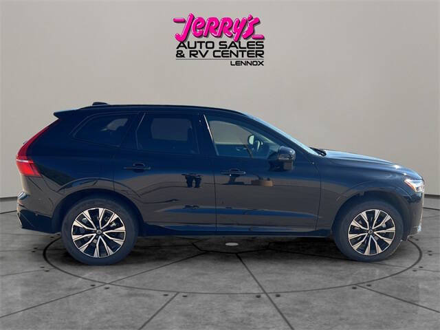 2025 Volvo XC60 B5 Plus Dark Theme
