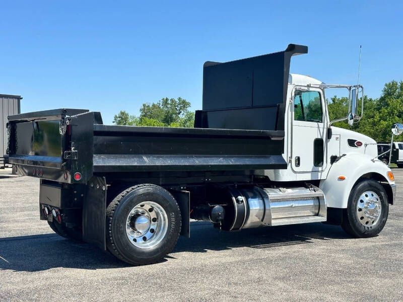 2013 Peterbilt 337