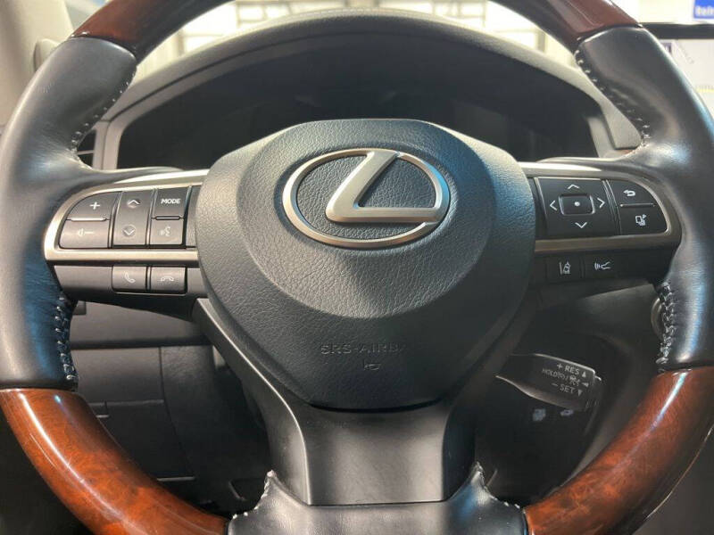 2019 Lexus LX 570