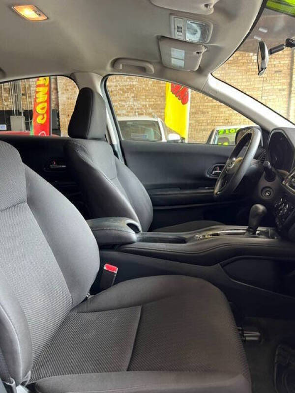 2017 Honda HR-V LX