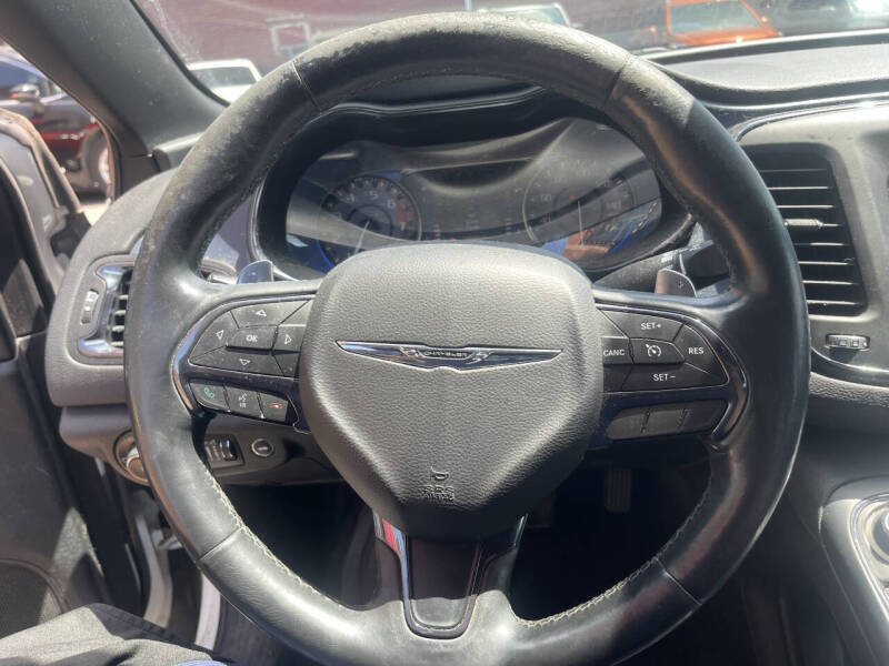 2015 Chrysler 200 S
