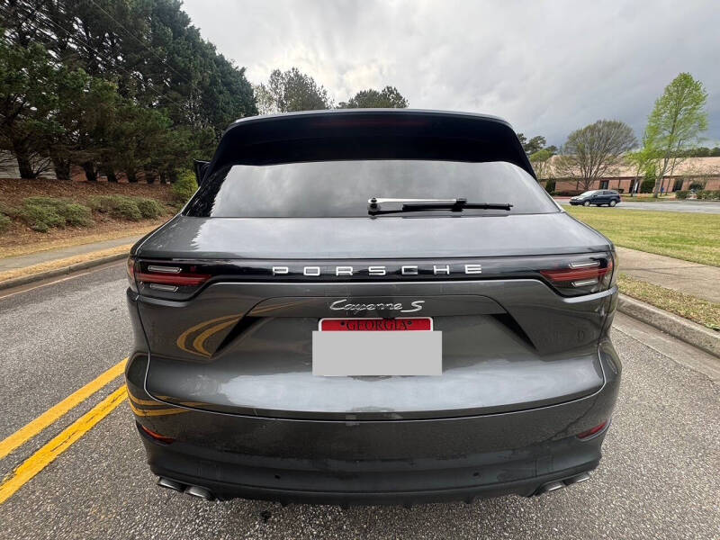 2019 Porsche Cayenne S