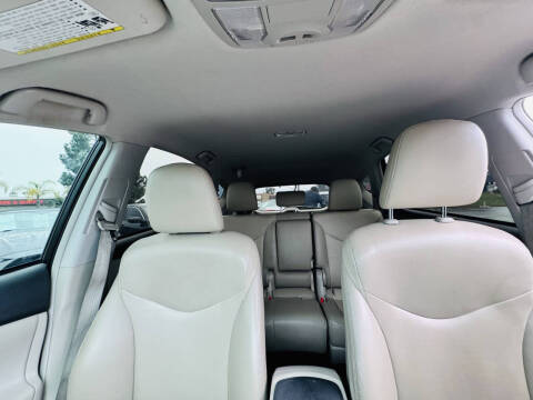 2012 Toyota Prius v Five