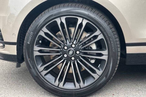 2026 Land Rover Range Rover Velar P250 Dynamic SE