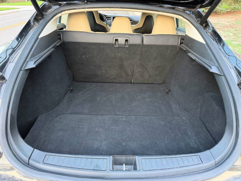 2015 Tesla Model S 85D