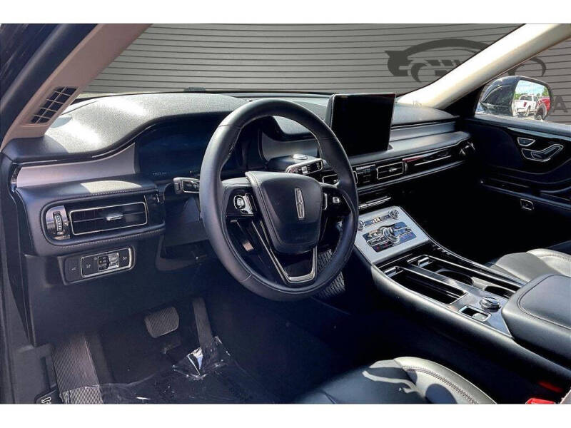 2023 Lincoln Aviator Standard