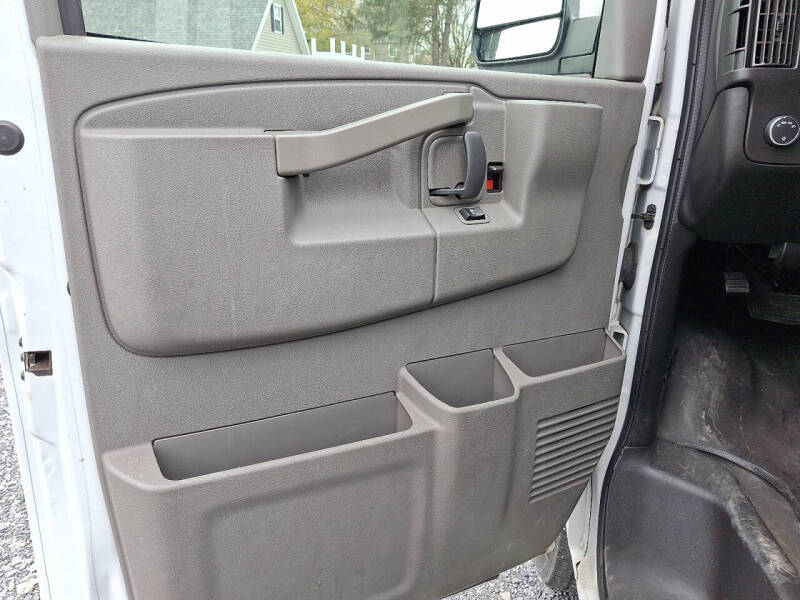 2017 Chevrolet Express LS 2500