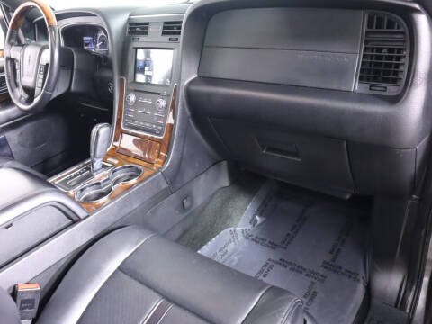 2016 Lincoln Navigator Select