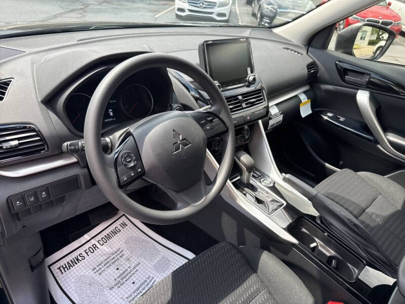 2025 Mitsubishi Eclipse Cross LE