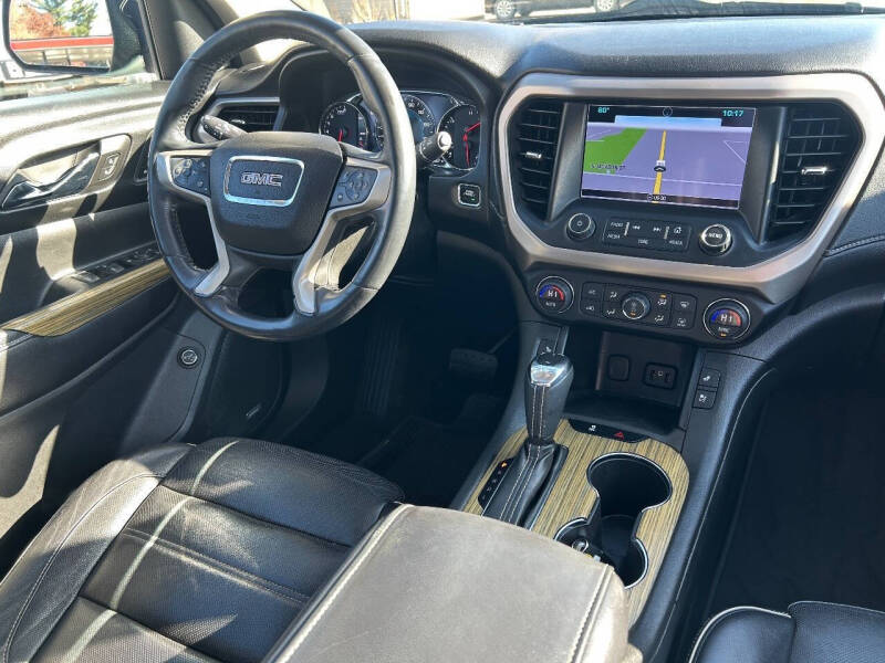 2018 GMC Acadia Denali