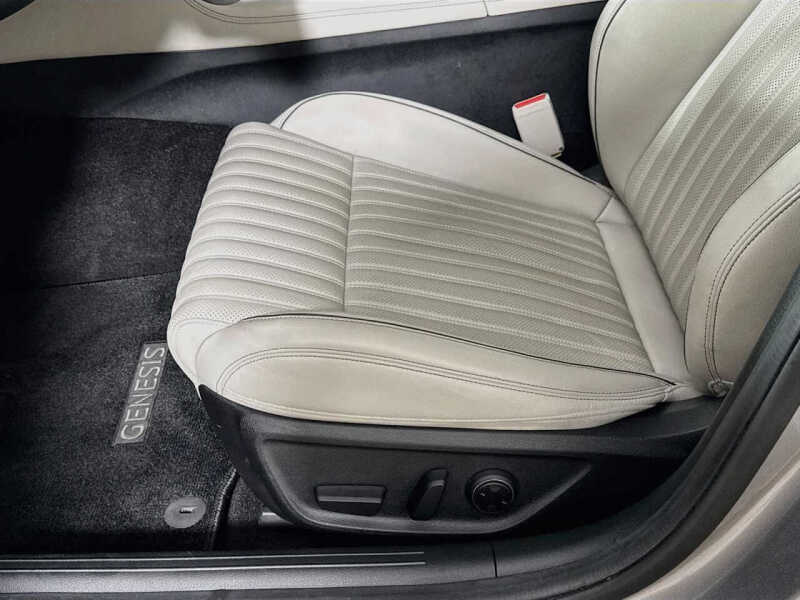 2023 Genesis G70