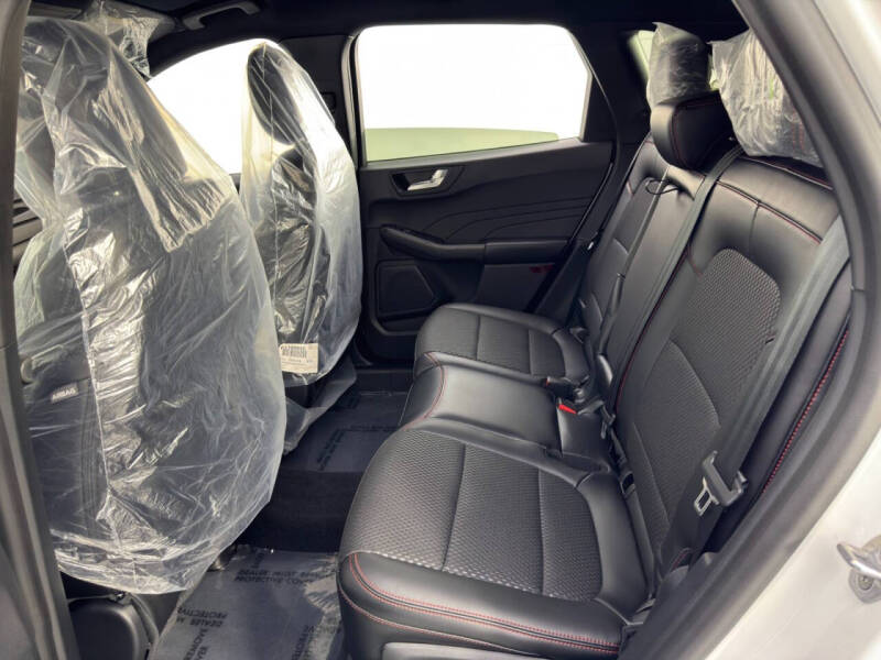 2024 Ford Escape Hybrid ST-Line Select