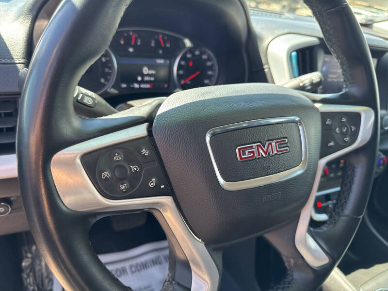 2024 GMC Terrain SLT