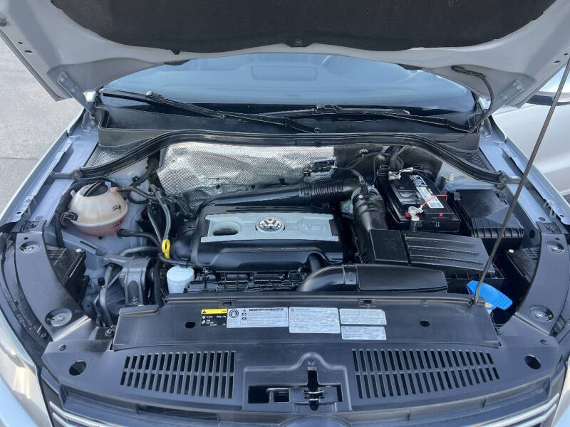 2017 Volkswagen Tiguan 2.0T SEL 4Motion