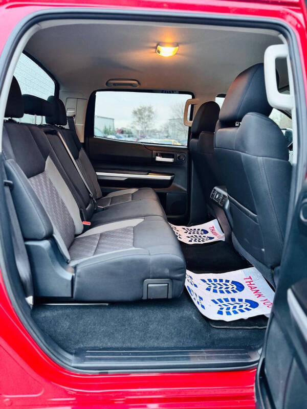 2017 Toyota Tundra SR5