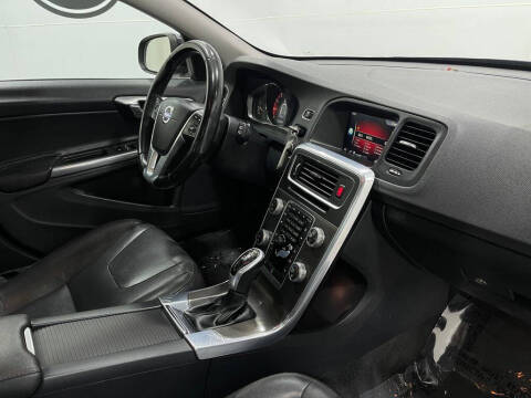 2016 Volvo V60 T5 Drive-E Premier