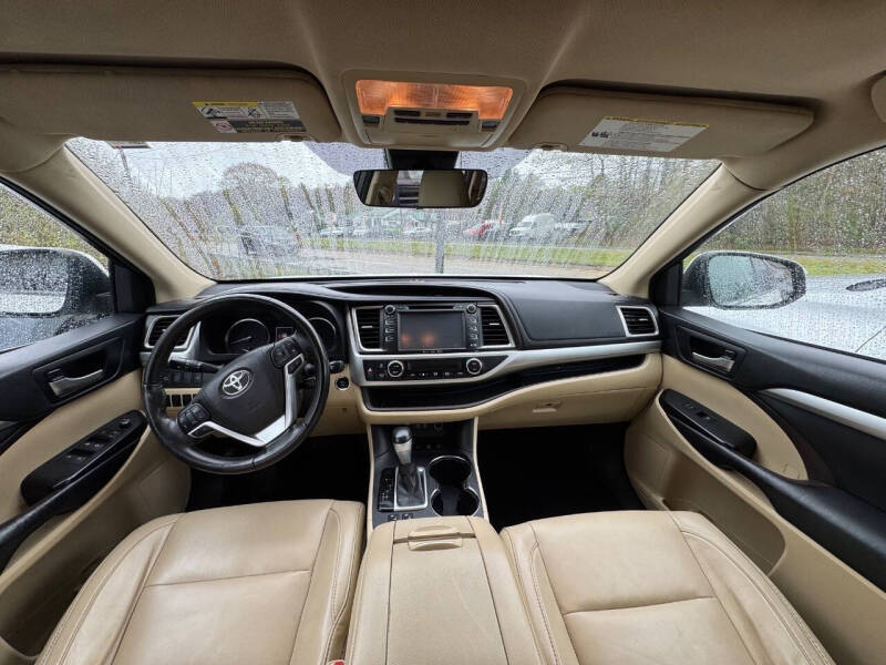 2017 Toyota Highlander XLE