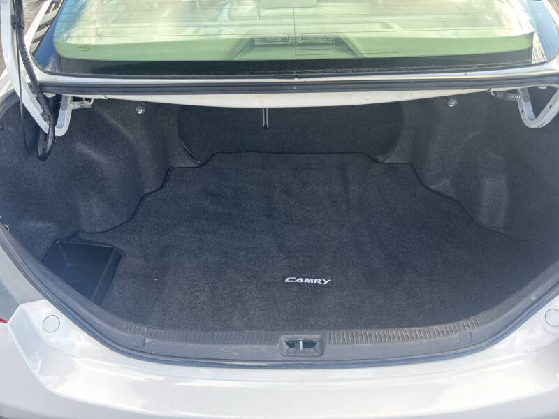 2011 Toyota Camry LE