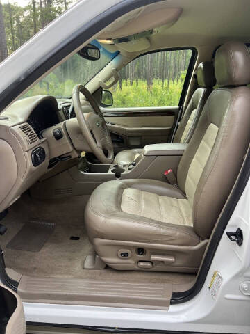 2005 Ford Explorer Eddie Bauer