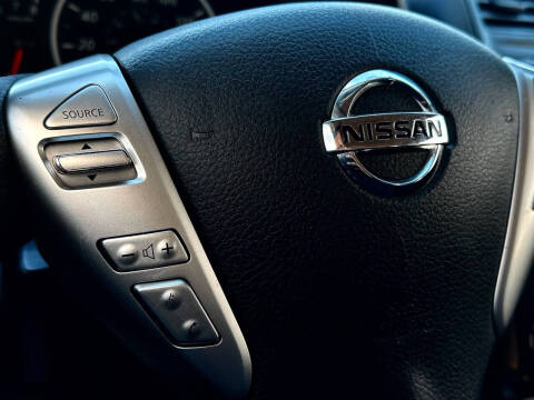 2019 Nissan Versa S Plus