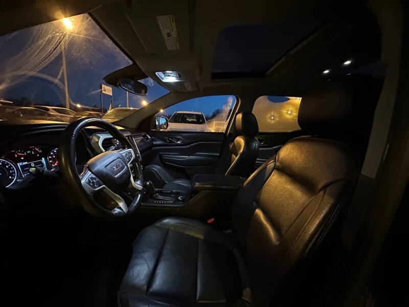 2017 GMC Acadia SLT-2