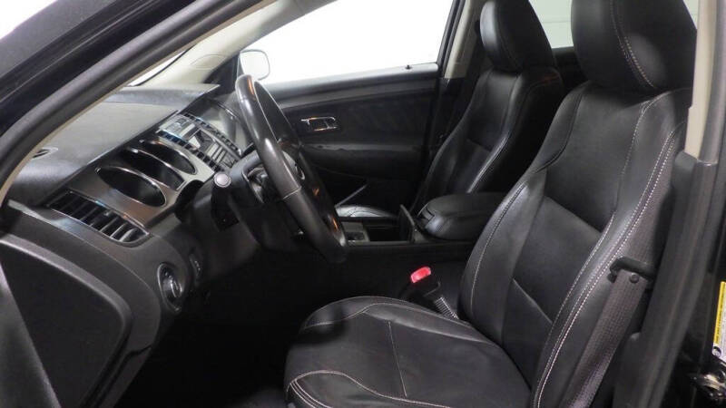 2011 Ford Taurus SEL