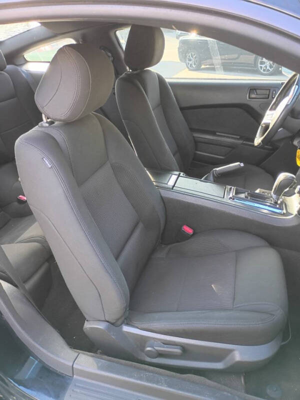 2014 Ford Mustang V6