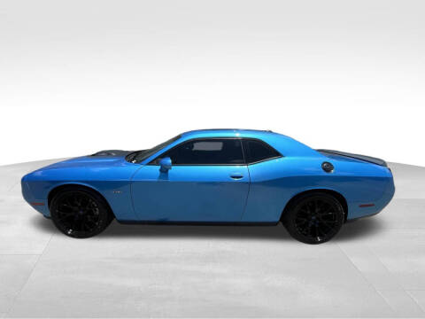 2015 Dodge Challenger R/T Shaker