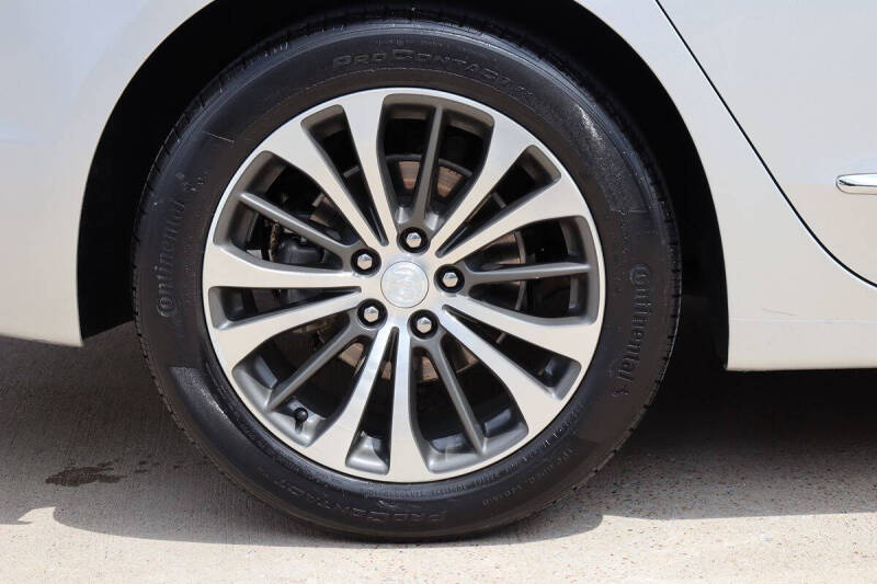 2017 Buick LaCrosse Essence