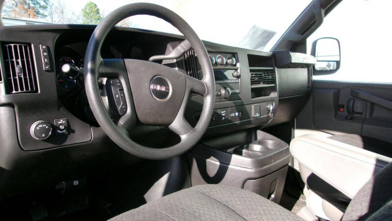 2023 GMC Savana 2500