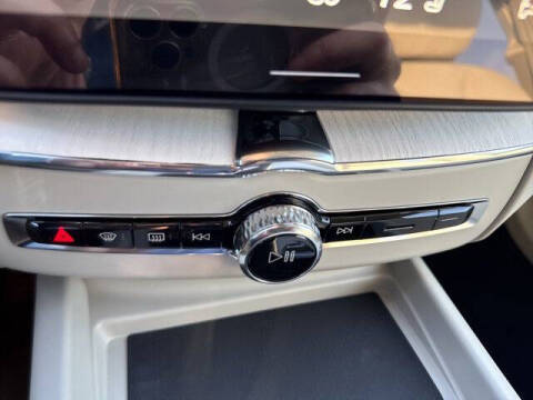 2026 Volvo XC60 T8 Ultra