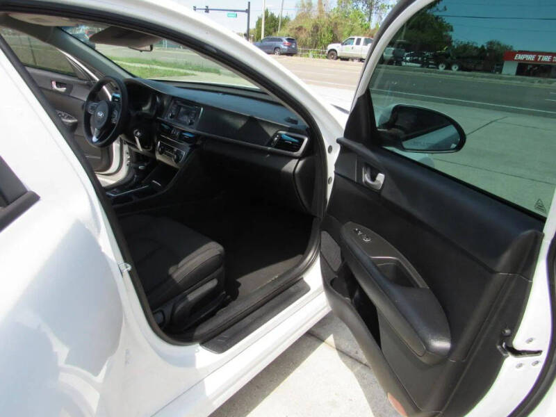 2017 Kia Optima LX