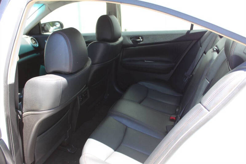 2014 Nissan Maxima
