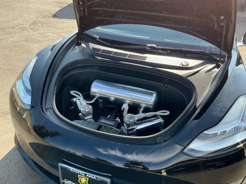 2019 Tesla Model 3 Mid Range