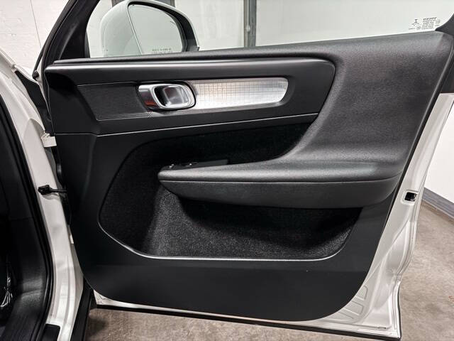 2019 Volvo XC40 T5 Momentum